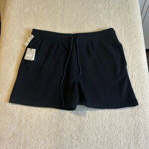 NWT Aritzia Tna Cozy Fleece Boyfriend Black Sweat Shorts Size 2XL